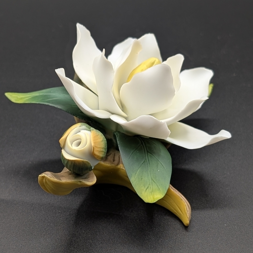NIB Andrea's Flowers by Sadek White Magnolia with Bud - Picture 5 of 10